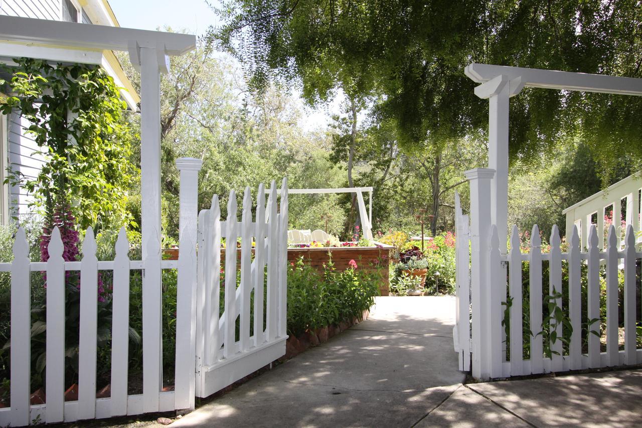 Olallieberry Inn Bed And Breakfast Cambria Buitenkant foto